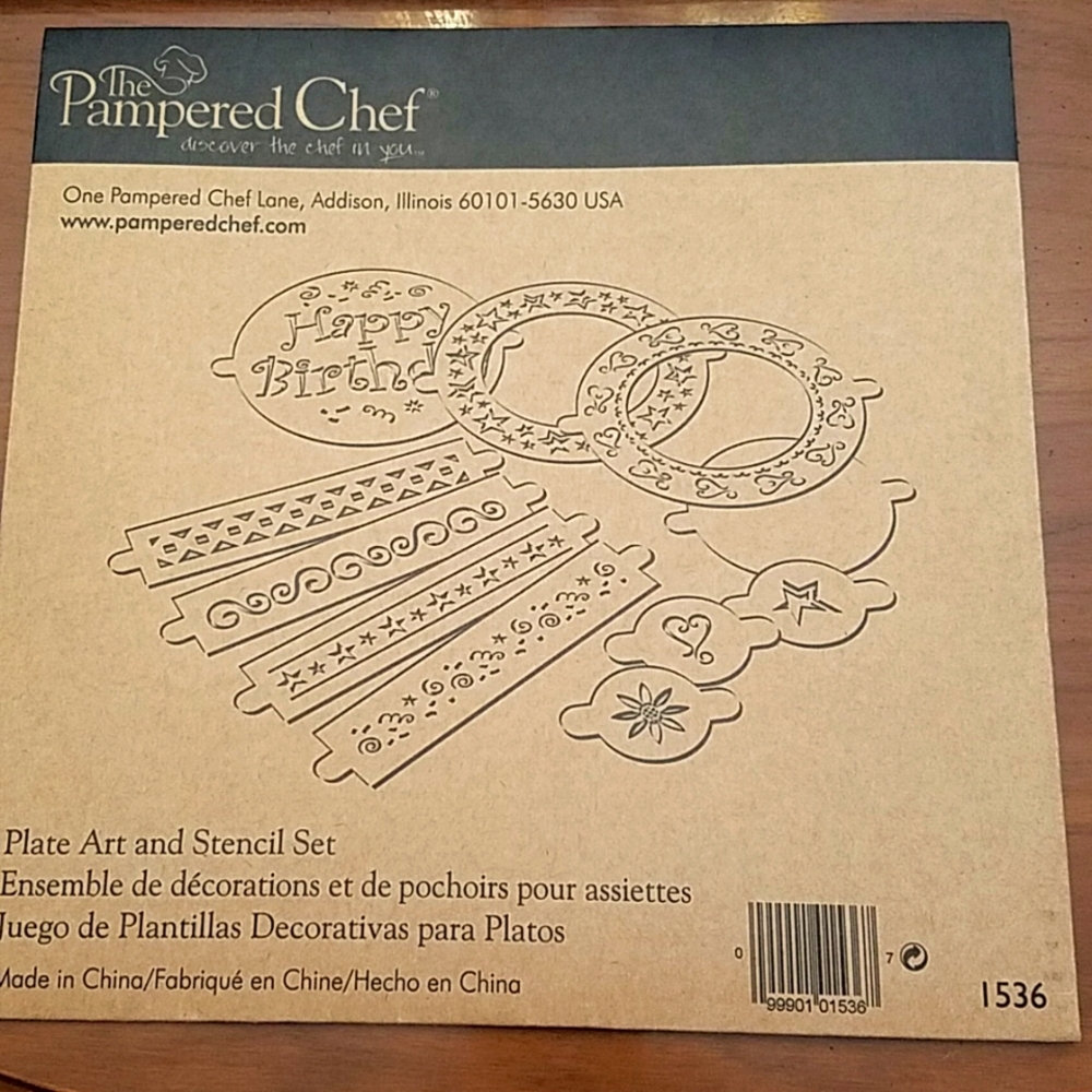 NWT Pampered Chef cake stencils